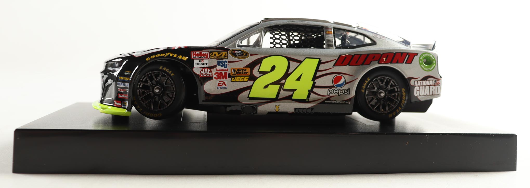 Jeff Gordon Autographed LE NASCAR #24 National Guard 2024 Camaro ZL1 1:24 Diecast | Hendrick Motorsports