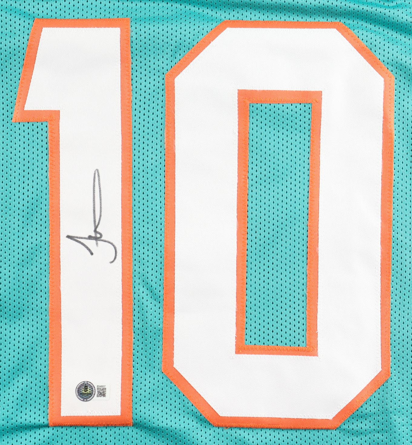 Authentic Tyreek Hill Autographed Jersey (Beckett COA)