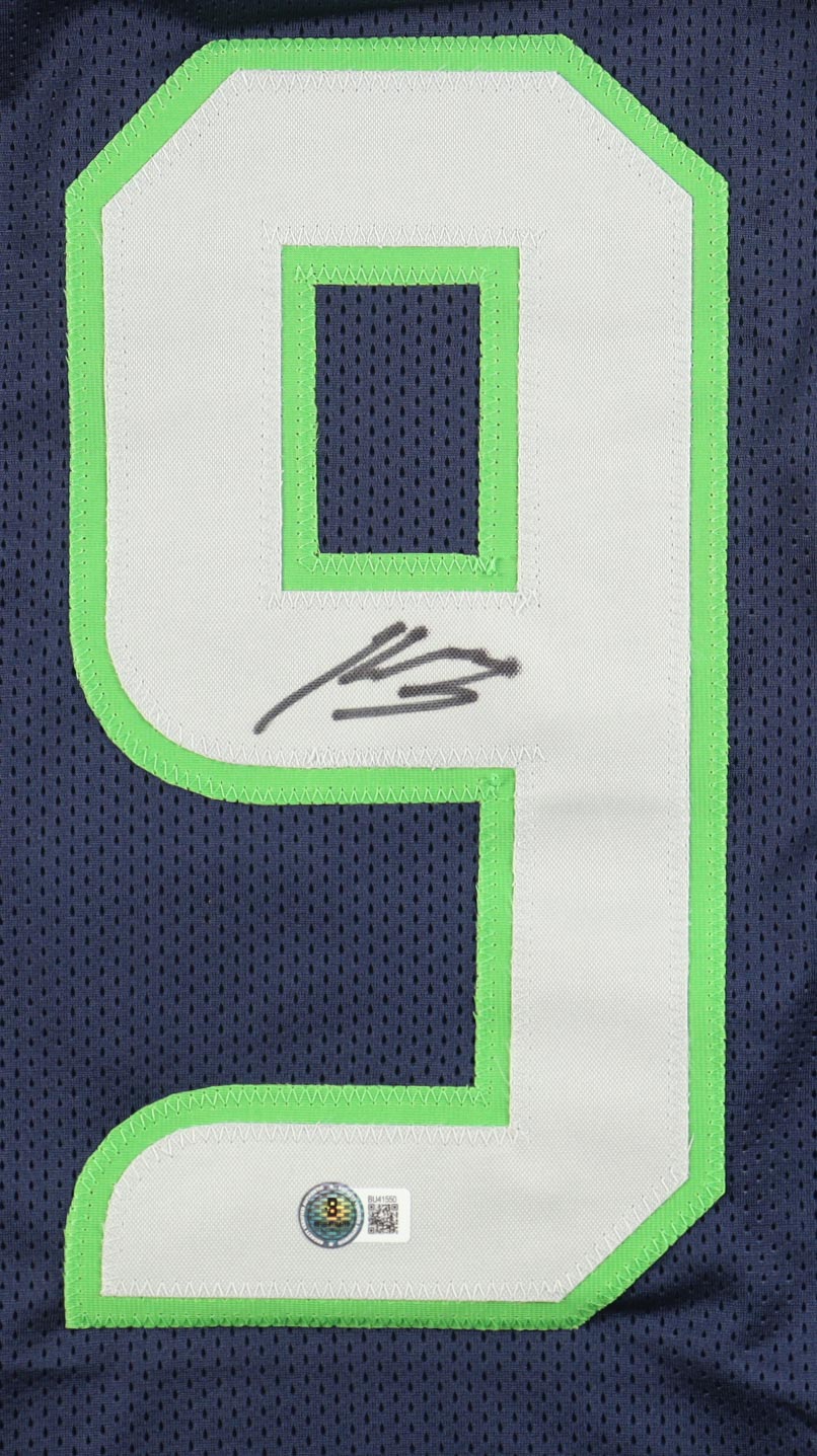 Kenneth Walker III Signed Jersey (Beckett)