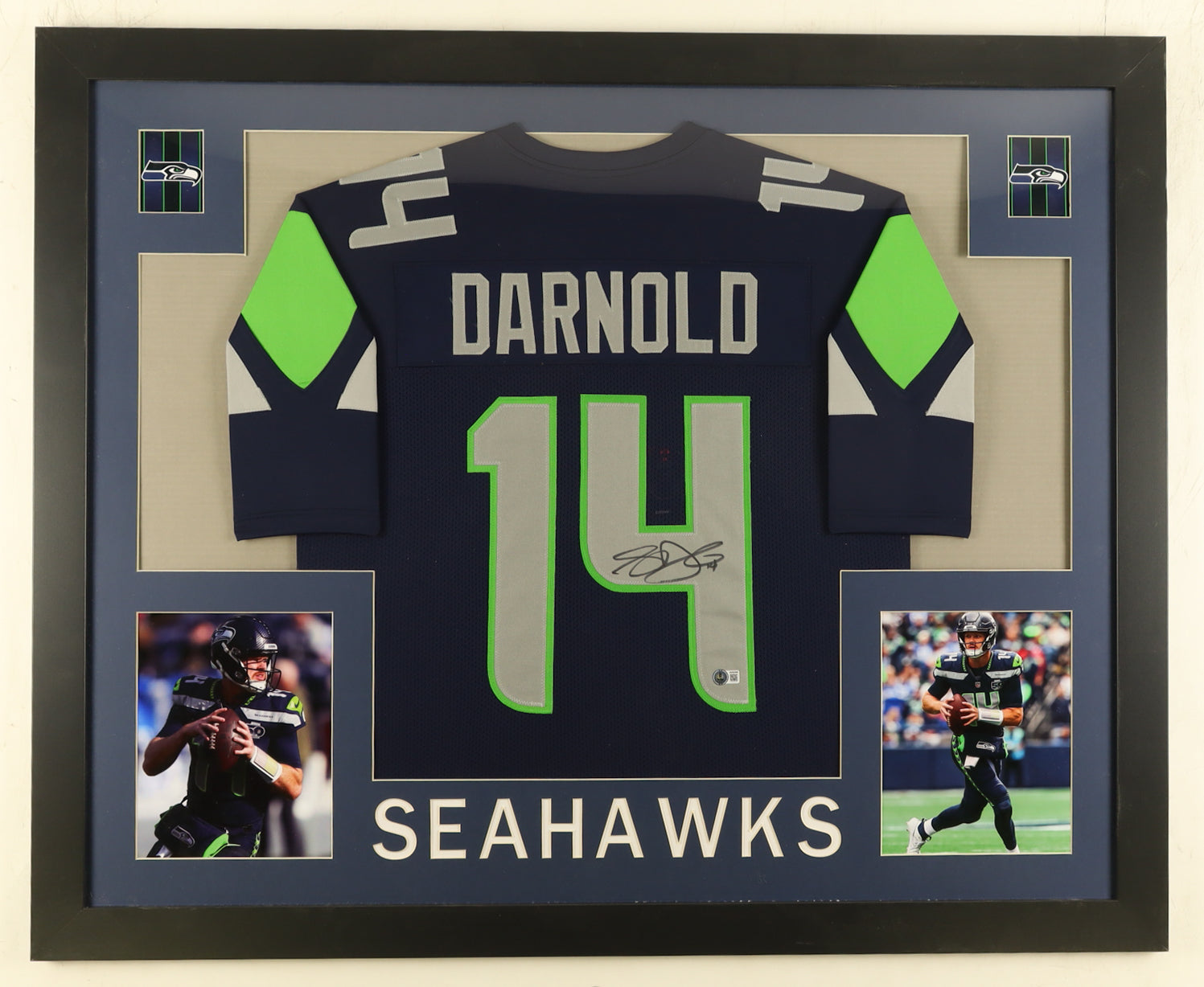 Sam Darnold Signed Custom Framed Jersey Display (Beckett)
