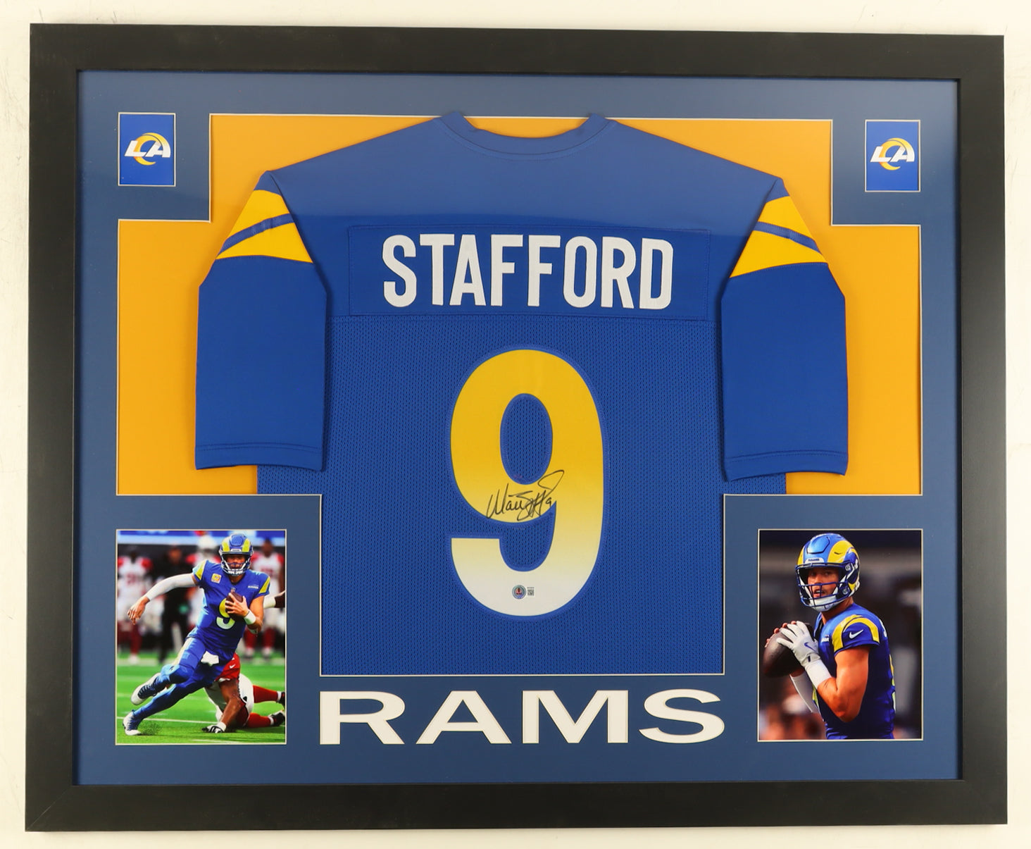 Matthew Stafford Signed Custom Framed Jersey Display (Beckett)