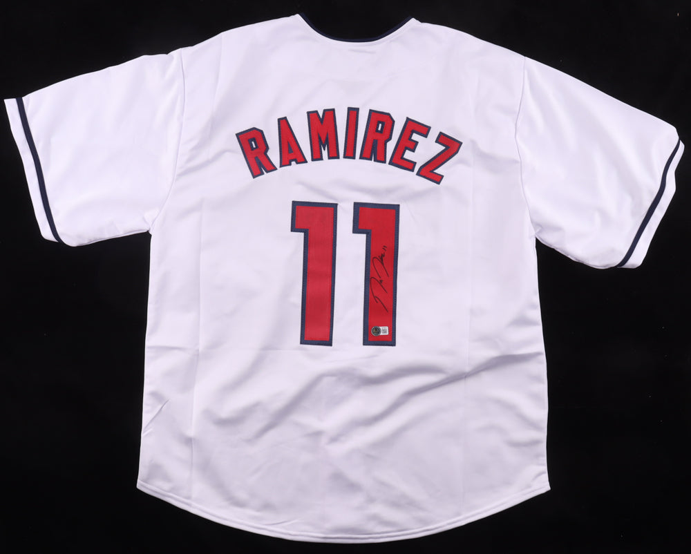 José Ramírez Signed Jersey (Beckett)
