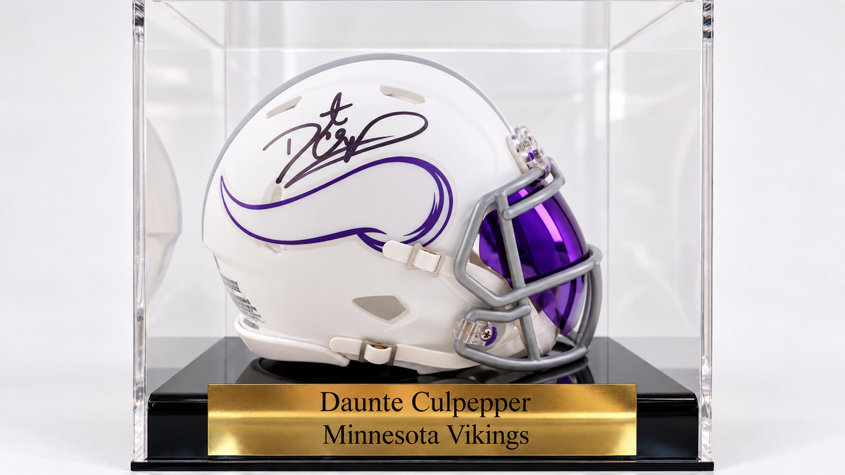 Daunte Culpepper Signed Vikings Speed Mini Helmet in personalized case with visor (JSA)